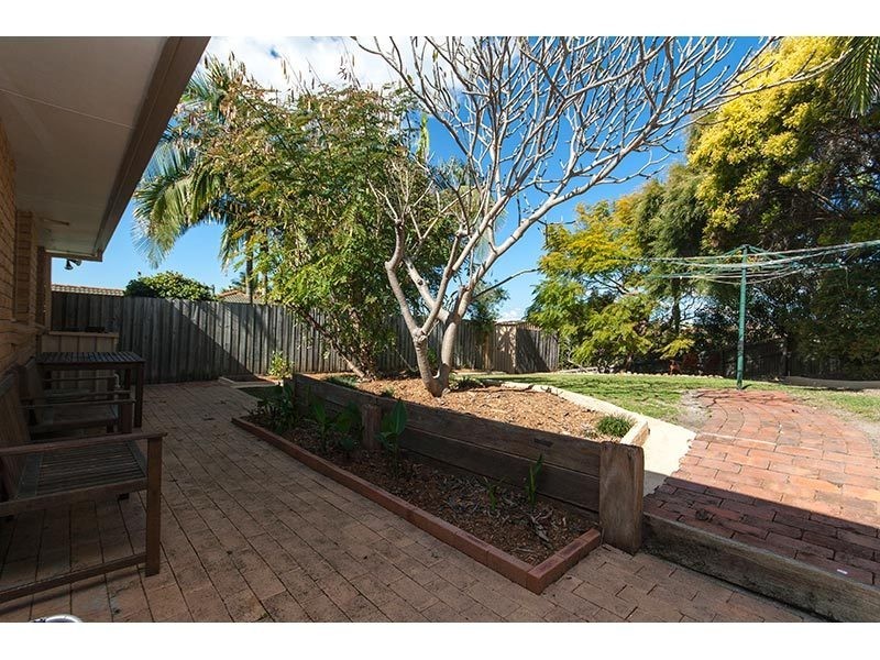 10 Nottingham Place, Highland Park QLD 4211