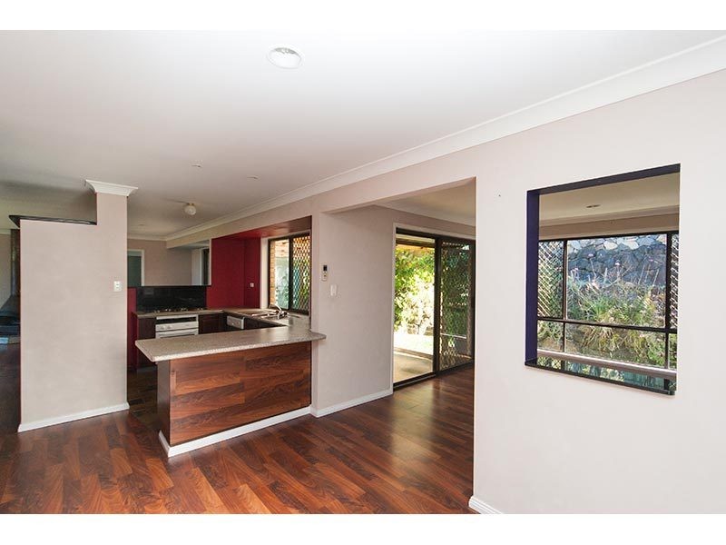 16 Jabiluka Drive, Highland Park QLD 4211