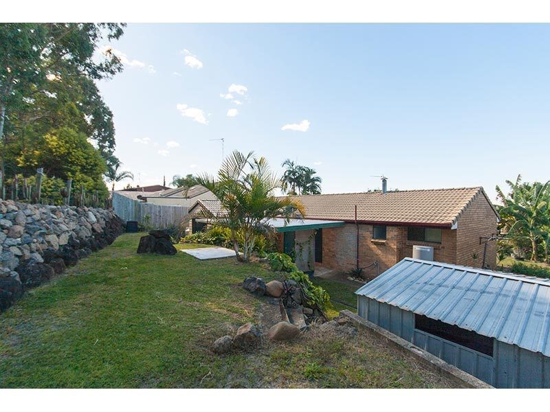 16 Jabiluka Drive, Highland Park QLD 4211