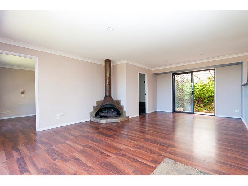 16 Jabiluka Drive, Highland Park QLD 4211