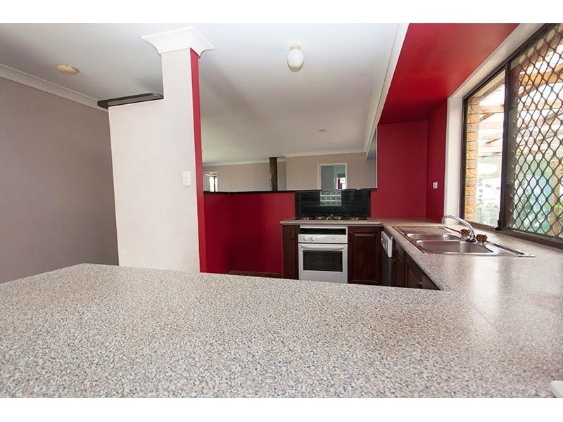 16 Jabiluka Drive, Highland Park QLD 4211