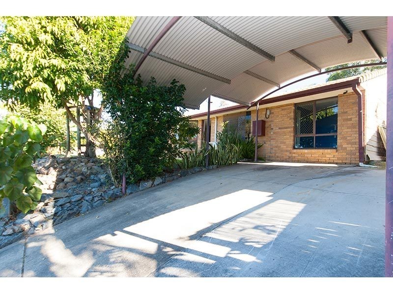 16 Jabiluka Drive, Highland Park QLD 4211