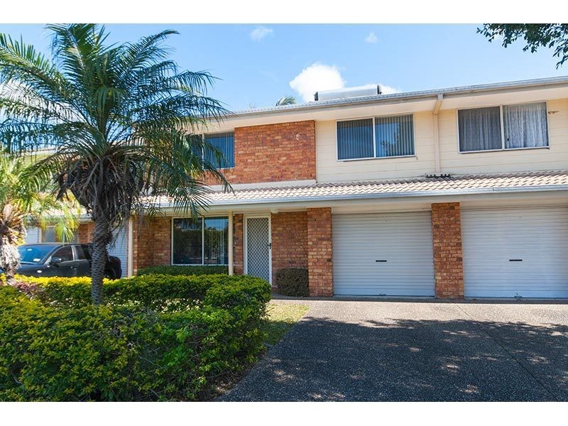2/130-132 Pappas Way, Carrara QLD 4211
