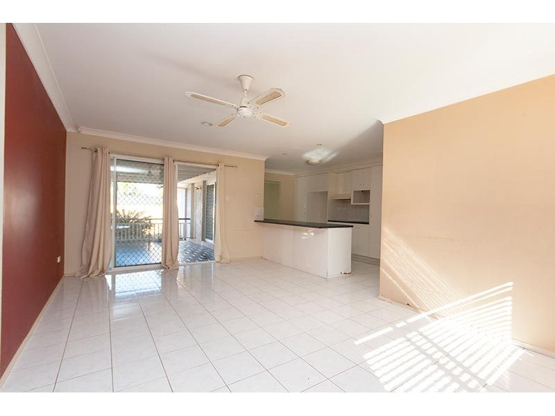 17 Rebbechi Court, Parkwood QLD 4214