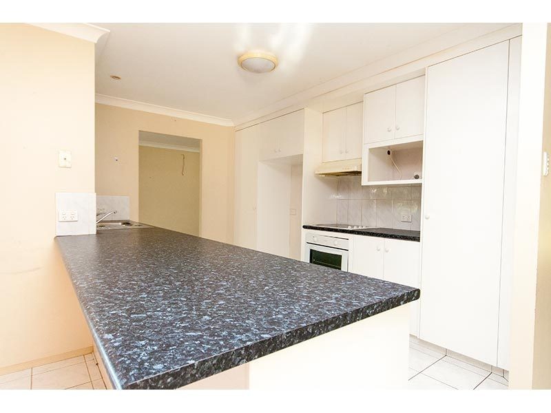 17 Rebbechi Court, Parkwood QLD 4214