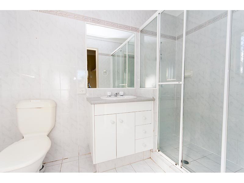 17 Rebbechi Court, Parkwood QLD 4214