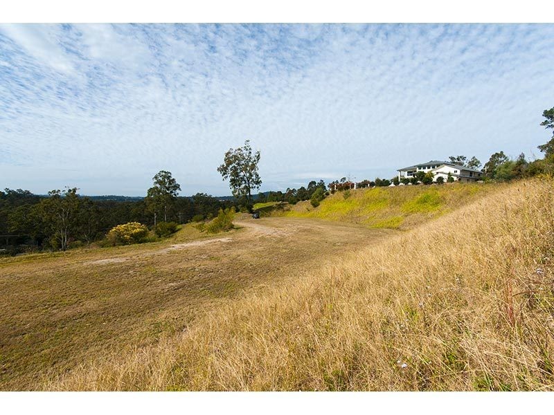 217 Crane Crescent, Nerang QLD 4211