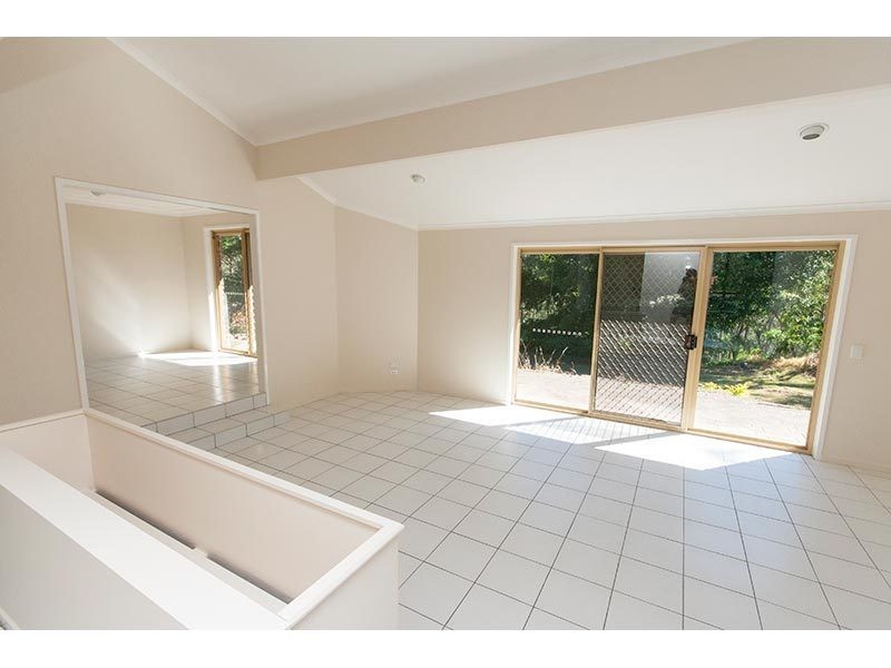 8 Crocus Way, Gaven QLD 4211