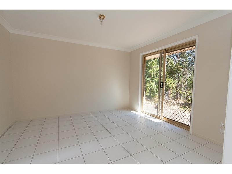 8 Crocus Way, Gaven QLD 4211
