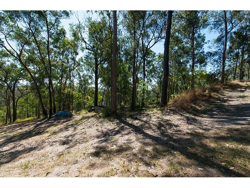 8 Crocus Way, Gaven QLD 4211