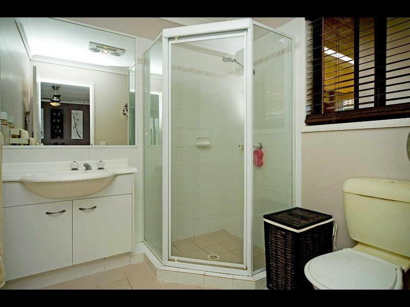 36 Marble Arch Place, Arundel QLD 4214