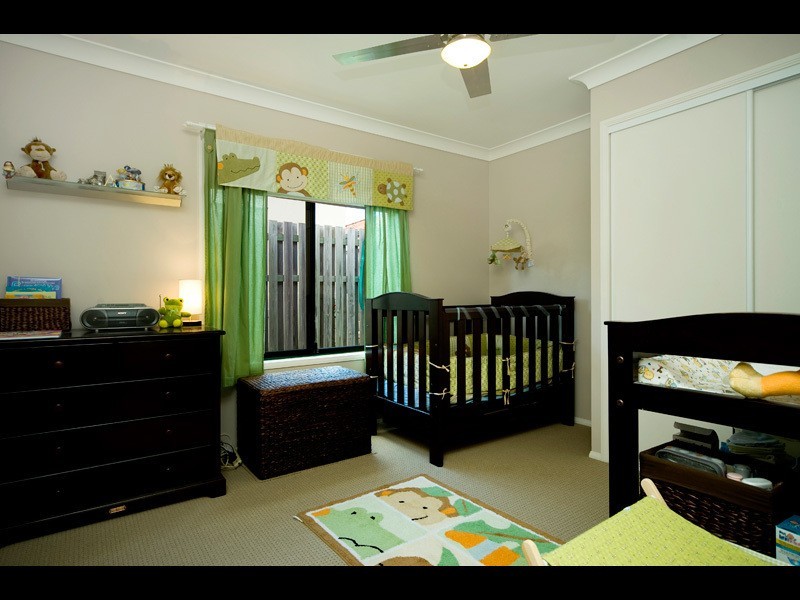 36 Marble Arch Place, Arundel QLD 4214