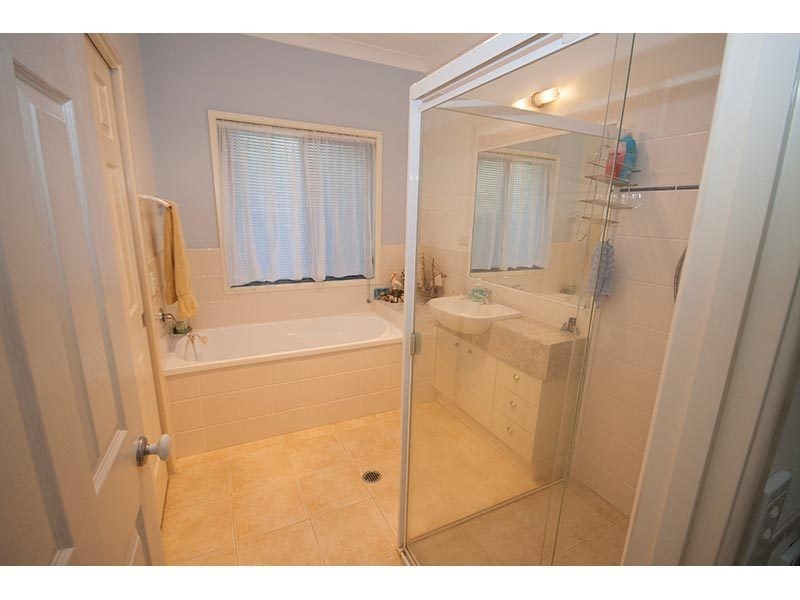 17 Venn Court, Mount Nathan QLD 4211