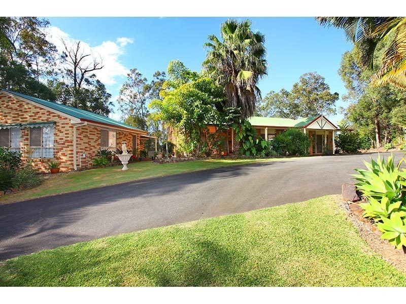 6 Columbine Way, Gaven QLD 4211