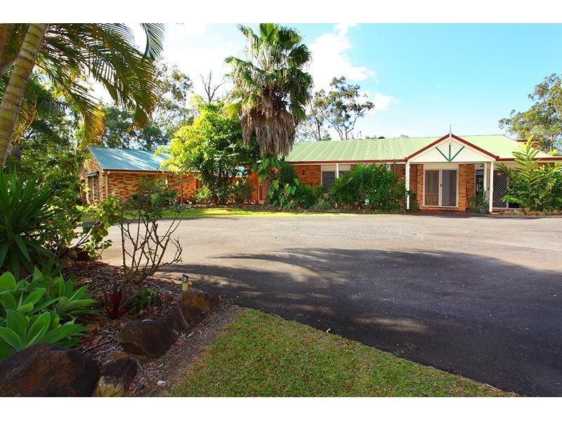 6 Columbine Way, Gaven QLD 4211