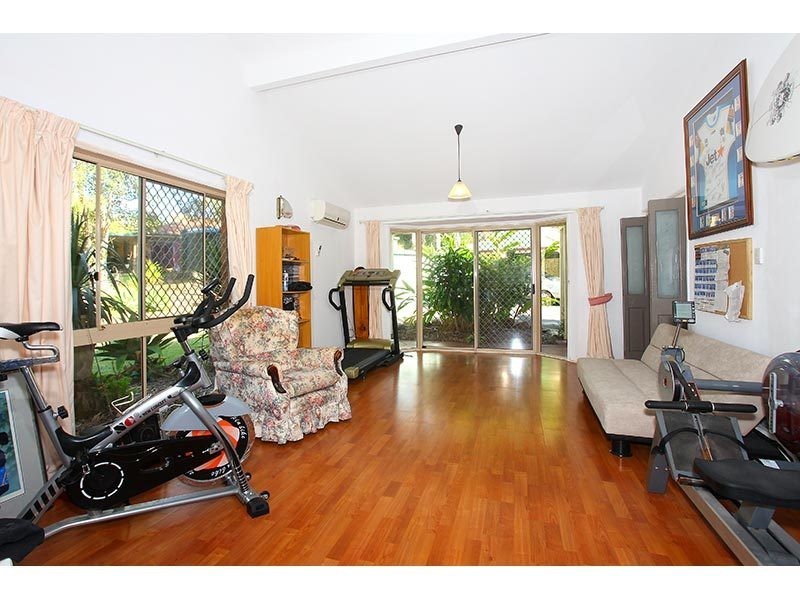 6 Columbine Way, Gaven QLD 4211