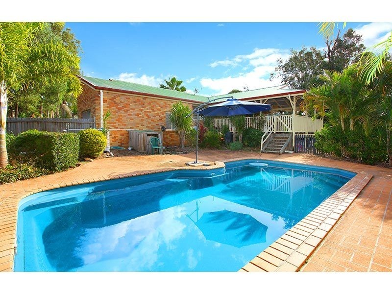 6 Columbine Way, Gaven QLD 4211