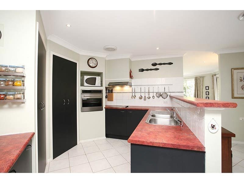 30 Camphor Drive, Canungra QLD 4275