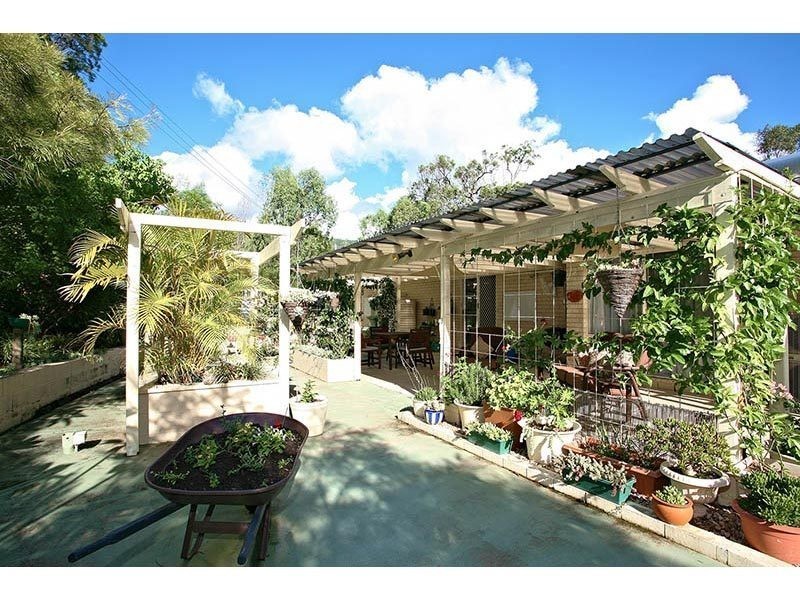 30 Camphor Drive, Canungra QLD 4275