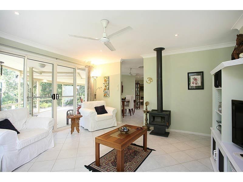 30 Camphor Drive, Canungra QLD 4275