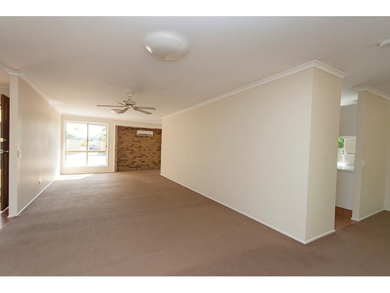 19 Issell Place, Highland Park QLD 4211