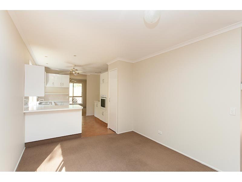 19 Issell Place, Highland Park QLD 4211