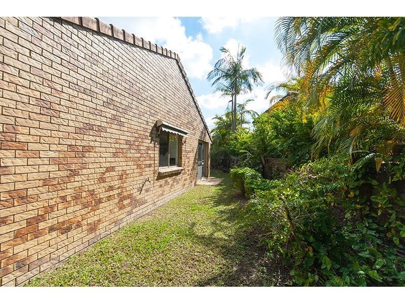 19 Issell Place, Highland Park QLD 4211