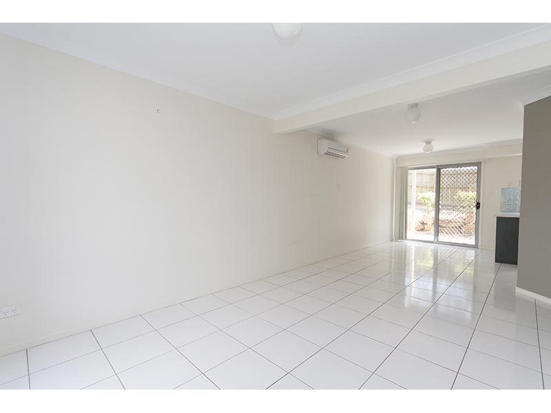 2/30 Carmarthen Circuit, Pacific Pines QLD 4211