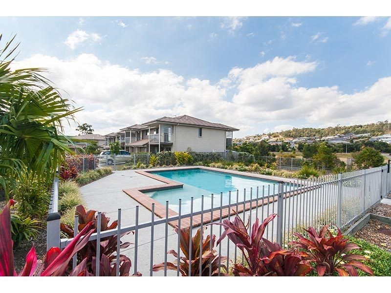 2/30 Carmarthen Circuit, Pacific Pines QLD 4211