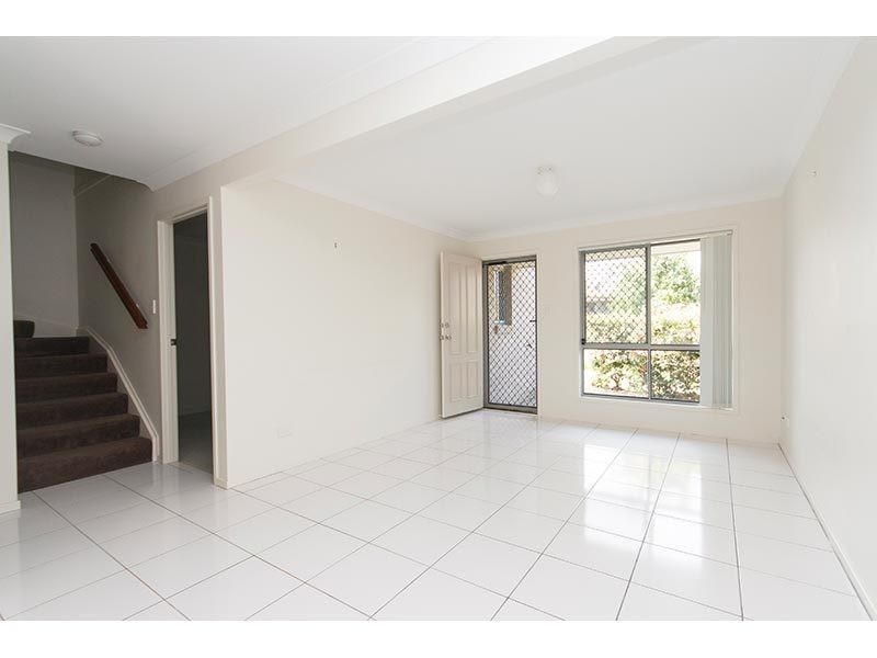 2/30 Carmarthen Circuit, Pacific Pines QLD 4211