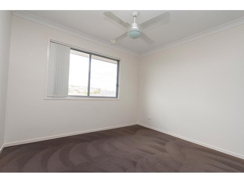 2/30 Carmarthen Circuit, Pacific Pines QLD 4211