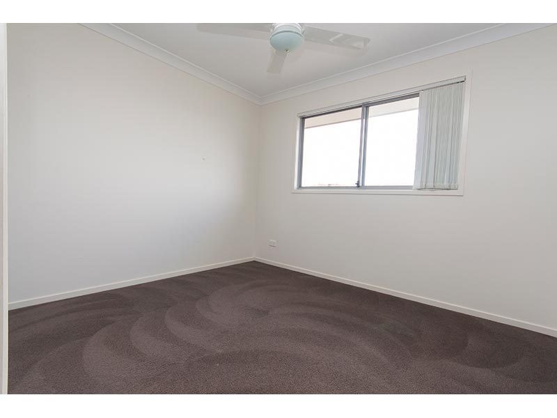 2/30 Carmarthen Circuit, Pacific Pines QLD 4211