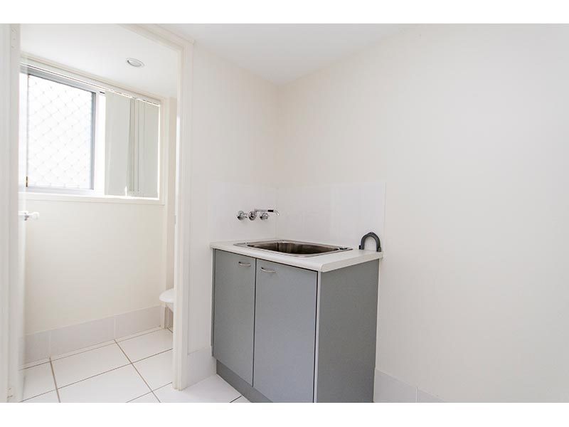 2/30 Carmarthen Circuit, Pacific Pines QLD 4211