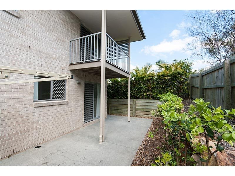2/30 Carmarthen Circuit, Pacific Pines QLD 4211