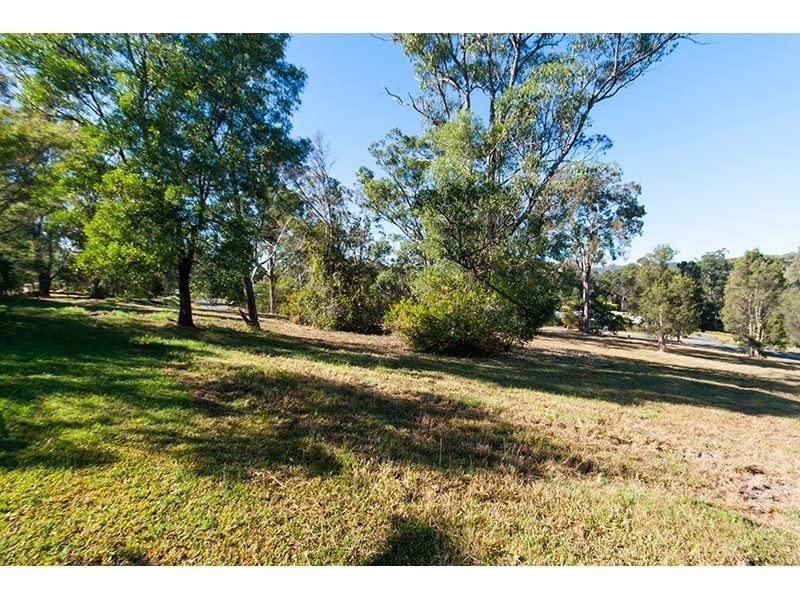 11 Lily Crescent, Nerang QLD 4211