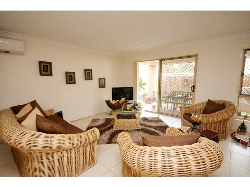 6 Jimmy Road, Coomera QLD 4209