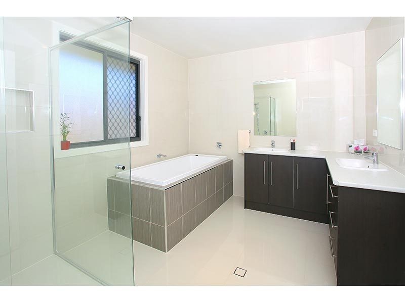 30 Goldmine Court, Advancetown QLD 4211