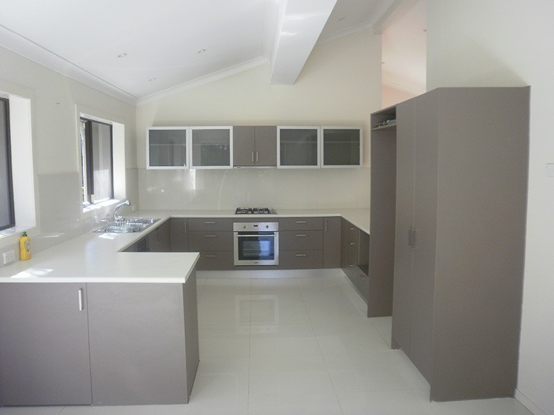 9 Willamulka Avenue, Ashmore QLD 4214