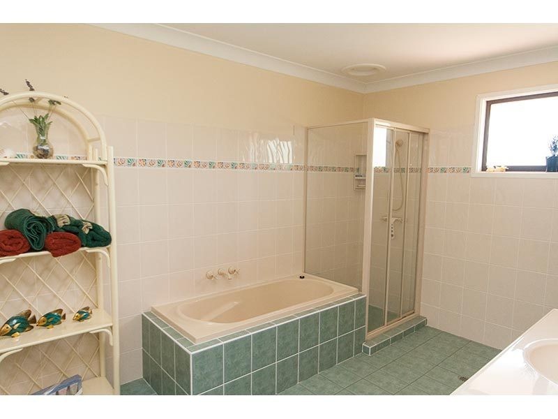 54 Yarrimbah Drive, Nerang QLD 4211