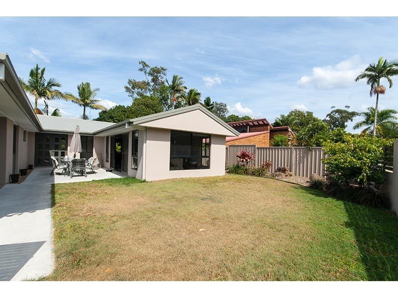 33 Bartlett Avenue, Nerang QLD 4211