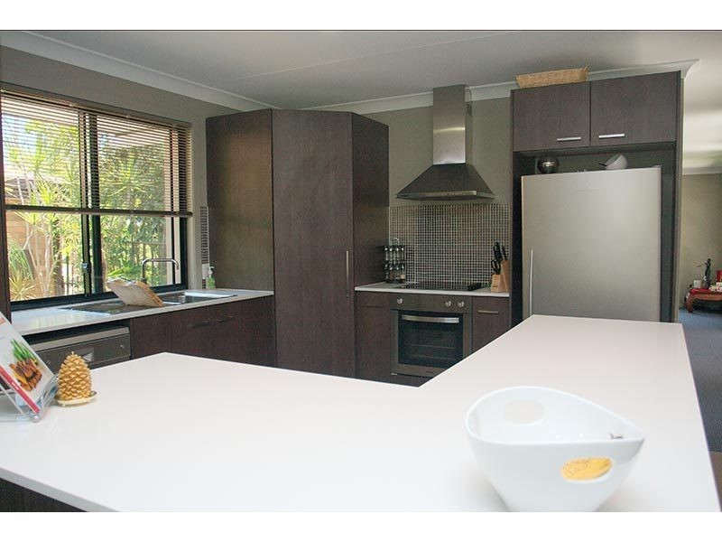 33 Bartlett Avenue, Nerang QLD 4211