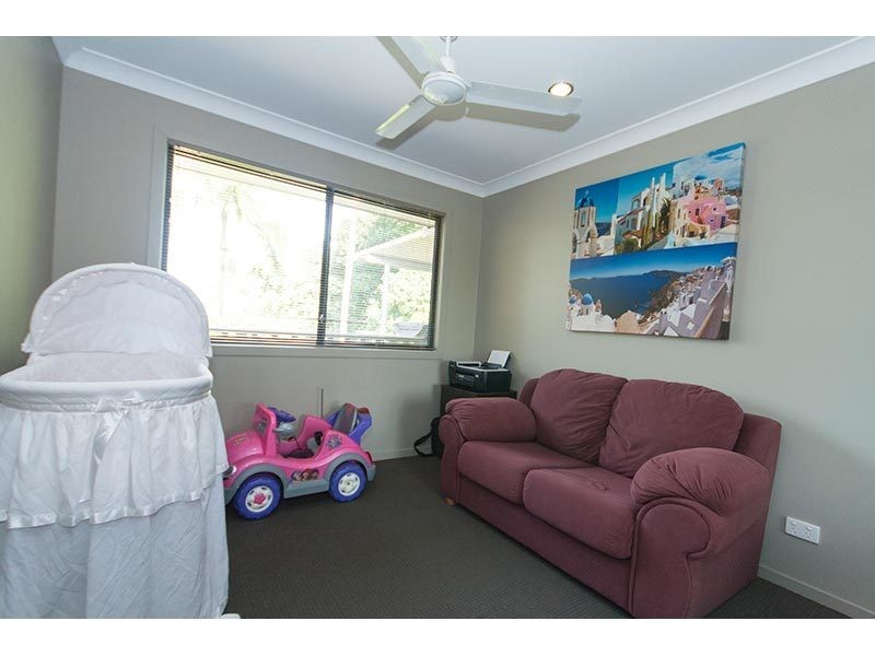 33 Bartlett Avenue, Nerang QLD 4211