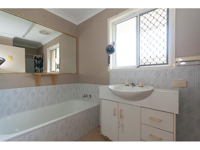 33 Crusader Way, Nerang QLD 4211