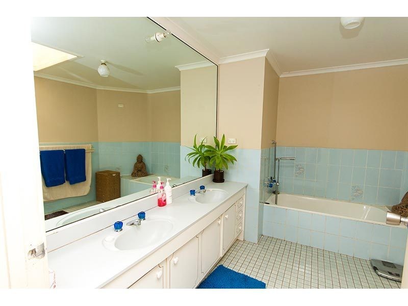 369 Beechmont Road, Lower Beechmont QLD 4211