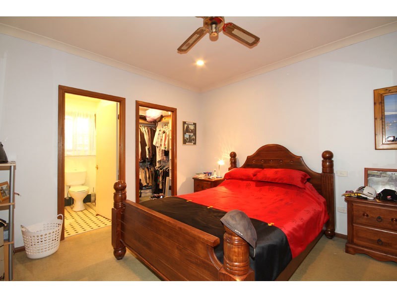 111 Dugandan Street, Nerang QLD 4211