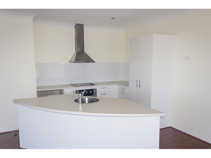 45 Tara Vista Boulevard, Highland Park QLD 4211