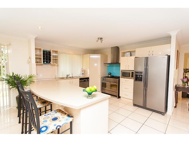 34 Pasture Place, Mount Nathan QLD 4211
