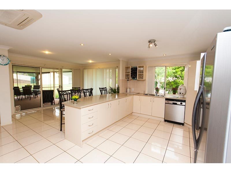 34 Pasture Place, Mount Nathan QLD 4211