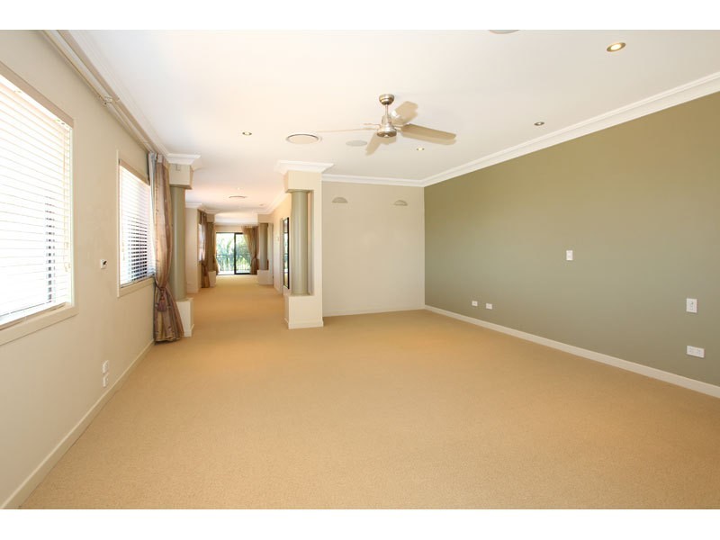 36 Byfield Drive, Nerang QLD 4211