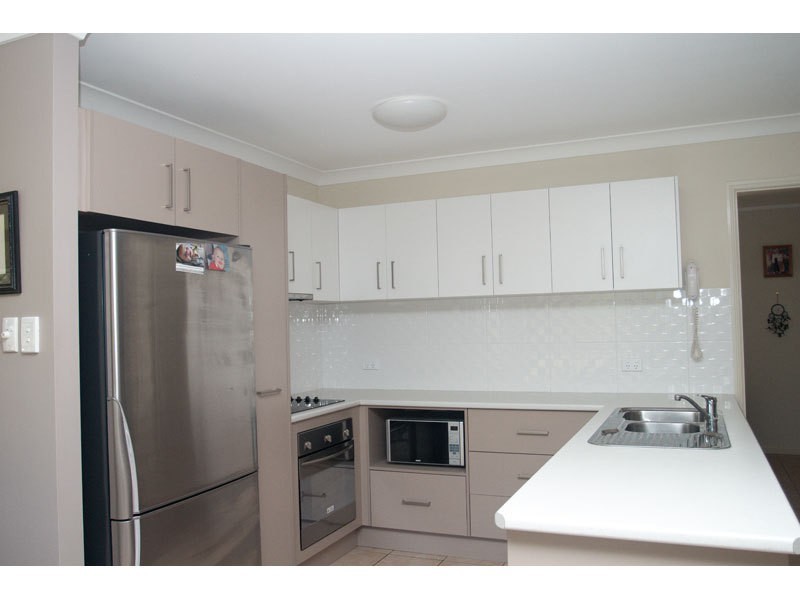 1 Debbie Way, Nerang QLD 4211